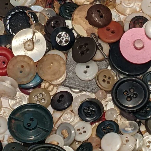 13.8oz Vintage Antique Button Brass Military Army Sailor Locket Mixed Sewing Lot - Picture 15 of 16